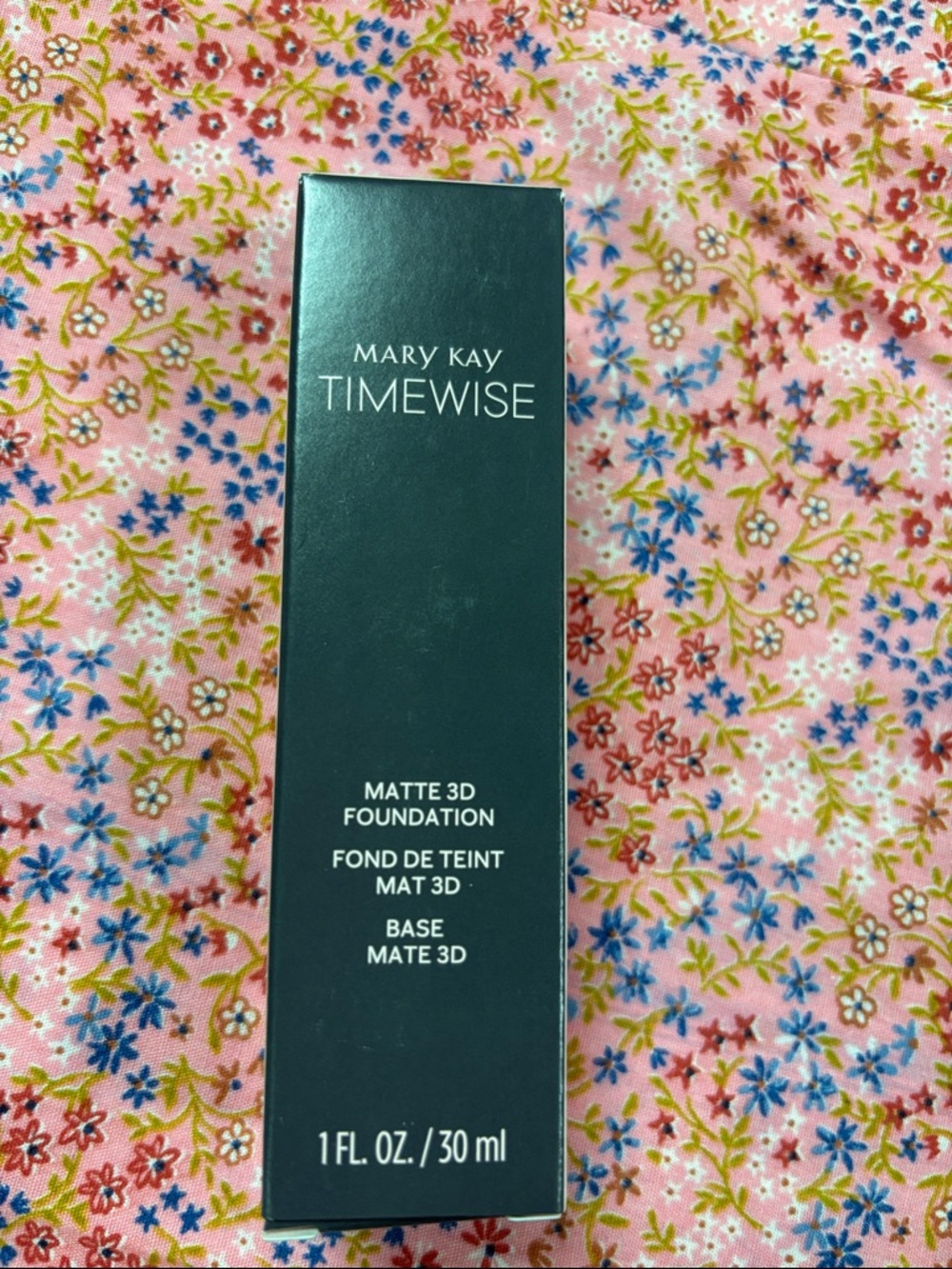 Beige C 140 - Mary Kay TimeWise Matte 3D Foundation
